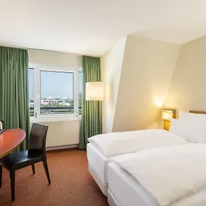 https://nh-berlin-city-ost.find-berlin-hotels.com